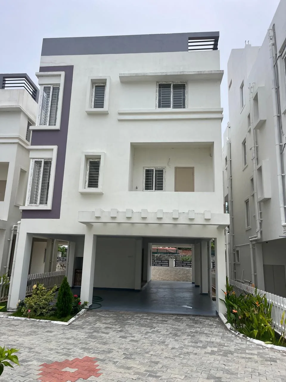 Property 1 independent villa exterior in Kanathur, ECR